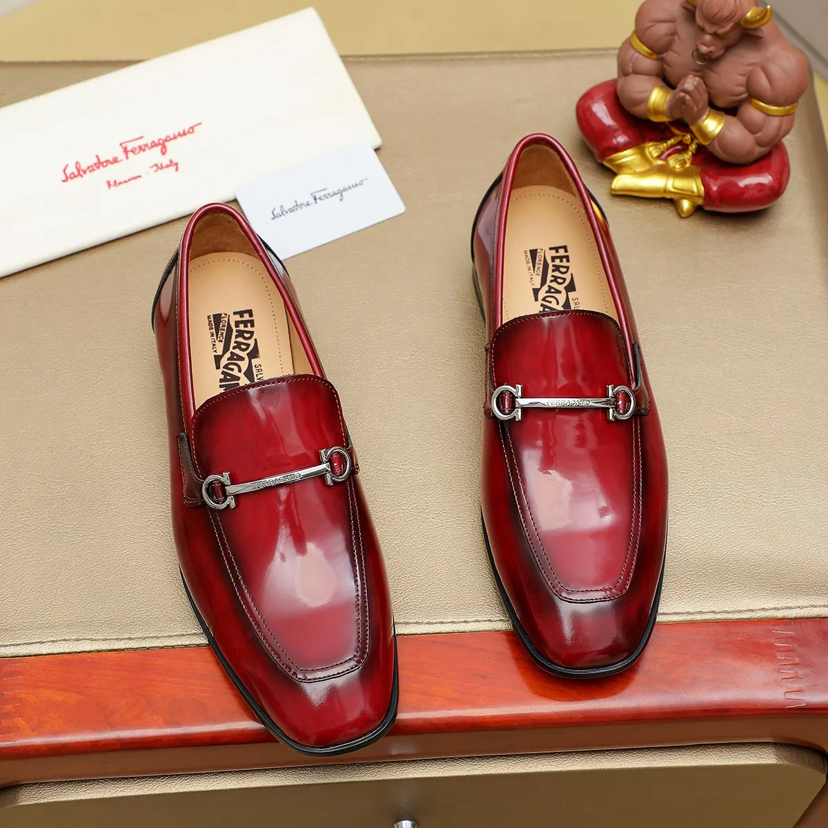 Men's Men's Shoes 260 Ferragamo [Ferragamo] top imported suit men's shoes 💯Original copy of the official website, product materials: selected imported embossed calfskin + luxury hardware buckle accessories ~ imported water-dyed cow 🐂 leather lining. Strong three-dimensional visual effect, original combination outsole, multiple colors available😘 Size: 38-45